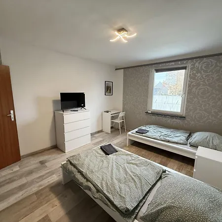 Appartement Monteur-base Mit Garten Und Anbindung