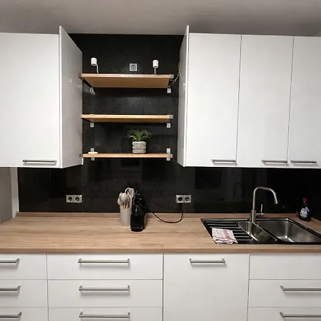 Appartement Monteur-base Mit Garten Und Anbindung *