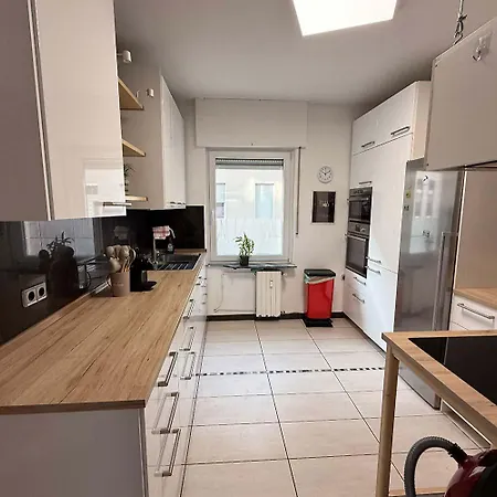 Appartement Monteur-base Mit Garten Und Anbindung