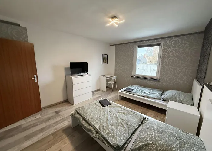 Appartement Monteur-base Mit Garten Und Anbindung