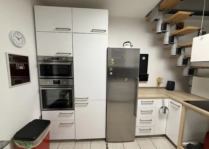 Monteur-base Mit Garten Und Anbindung Appartement Oberhausen (North Rhine-Westphalia)